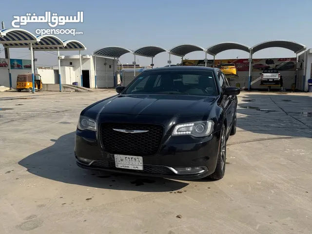 Used Chrysler 300 in Maysan