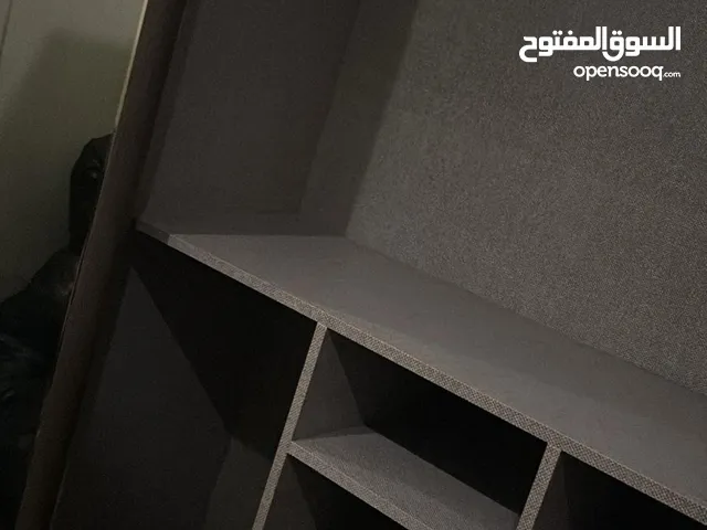 كبت للبيع خشب ثقيل صناعة تركية شبه جديد ونظيف