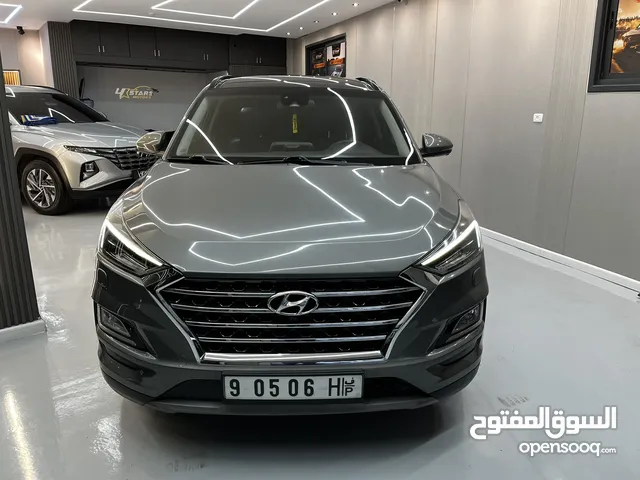 توسان 2019 بالرخصة أوروبي فحص. نخب رقم نمرة مميز