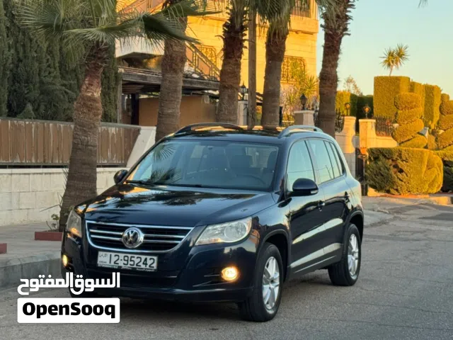 2011 Volkswagen Tiguan Standard