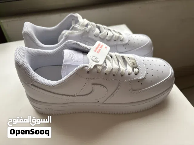 بوط airforce and samba