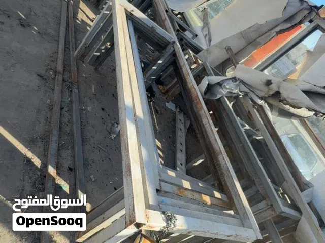 طاولات حديد صناعيه للبيع