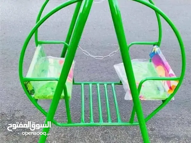 مرجيحة مزدوجة للاطفال تمنح الطفل جوا من المتعة واللعب مرجيحه حديد بمواصفات عاليه وتصنيع