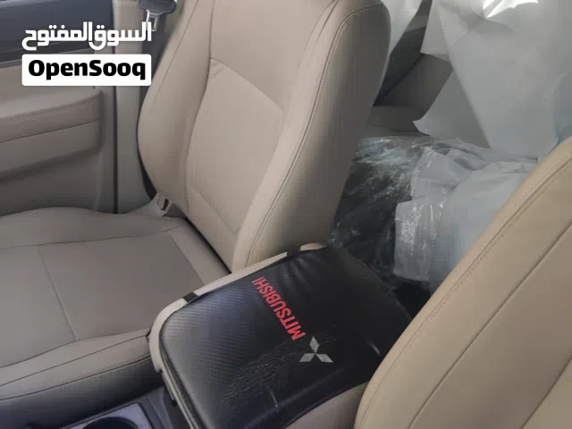 2019 ميتسوبيشي باجيرو GLS