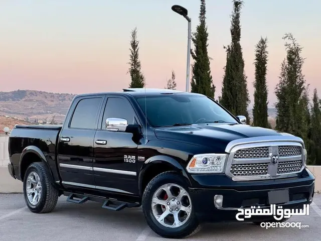 DODGE RAM LARAMIE دودج رام لارامي 2014 بنزين محرك 5700cc فل مواصفات صنف لارامي بلاك اديشن