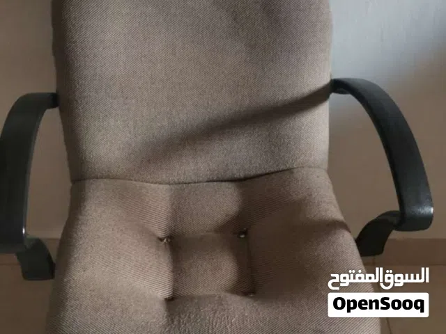 كرسي مكتب بحالة ممتازة