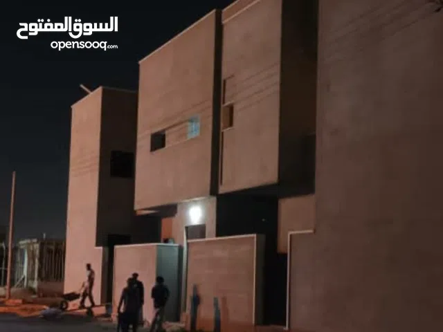 شقة عظم تشطيب خارجي للبيع فنيسيا 2