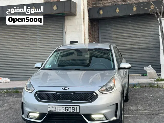 2017, كيا, نيرو, Standard