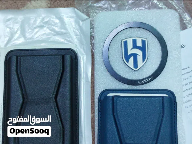 2 مسكة بوك وشعار الهلال وماكسيف