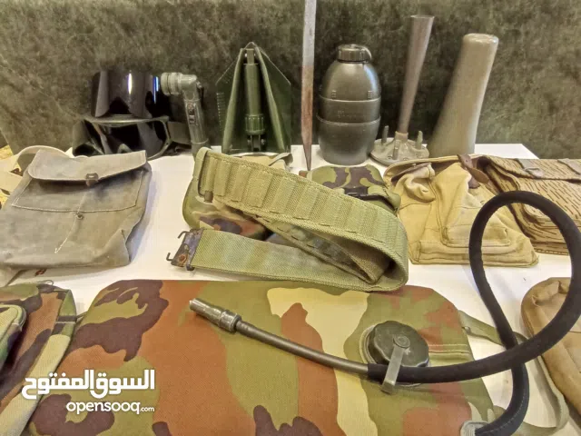 ادوات تخييم لون اخضر عسكري