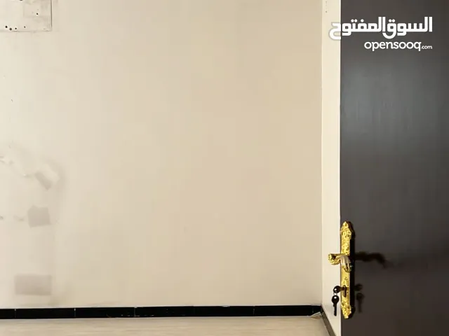 شقة للأيجار في الرياض حي الجنادريه