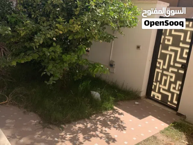 شقة أرضية للإيجار المدينة السياحية بجوار برتش كانسل مطلوب شركة