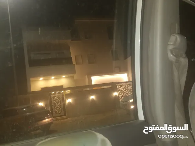 300 m2 More than 6 bedrooms Townhouse for Sale in Tripoli Souq Al-Juma'a