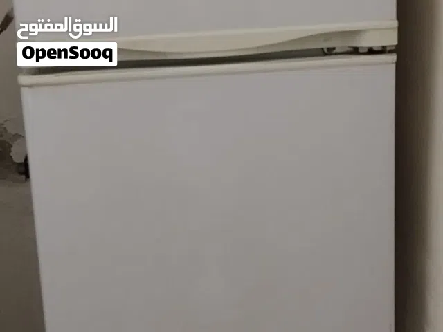 ثلاجه للبيع  بحالة جيدة