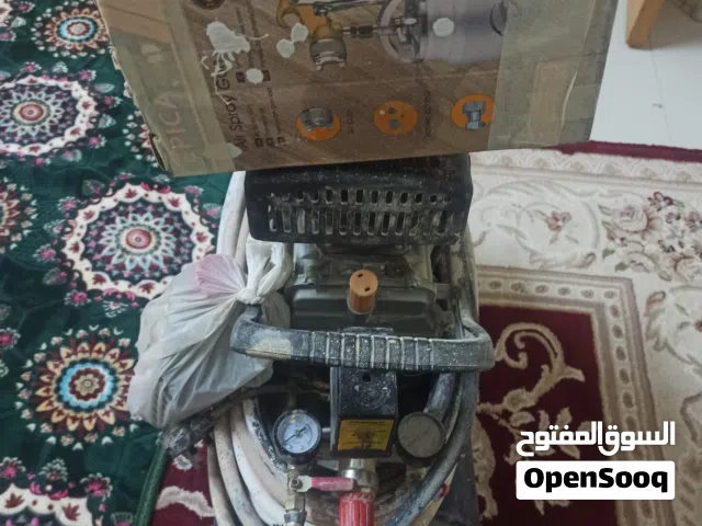 كمبروسر للبيع فحل جيداً