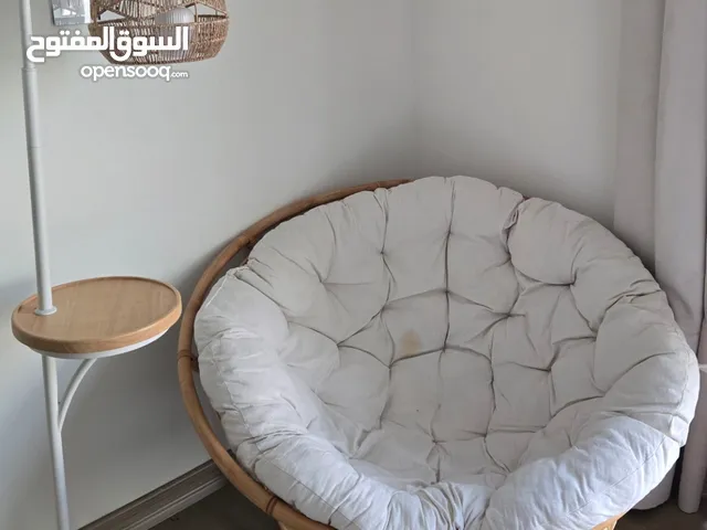 كرسي مع إضاءة