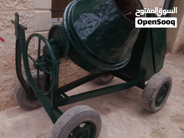 خلاطة باطون كهرباء بحالة الوكاله للبيع
