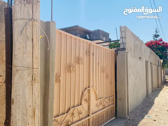 100 ft 2 Bedrooms Townhouse for Sale in Benghazi Kuwayfiyah