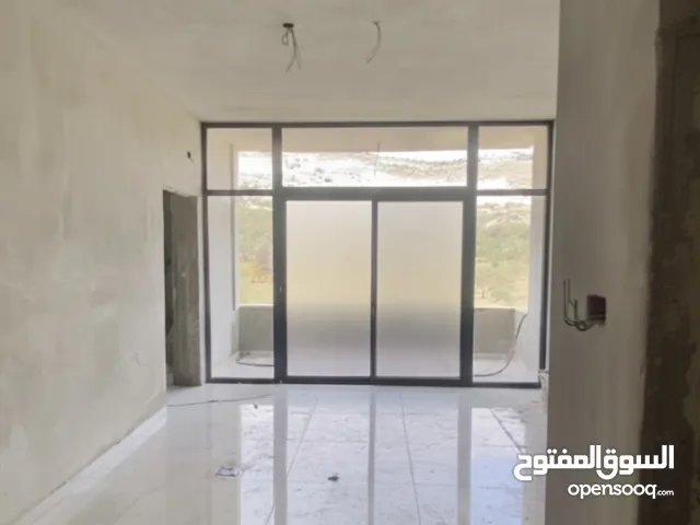 شقة للبيع شبه جاهزة بسعر مغري