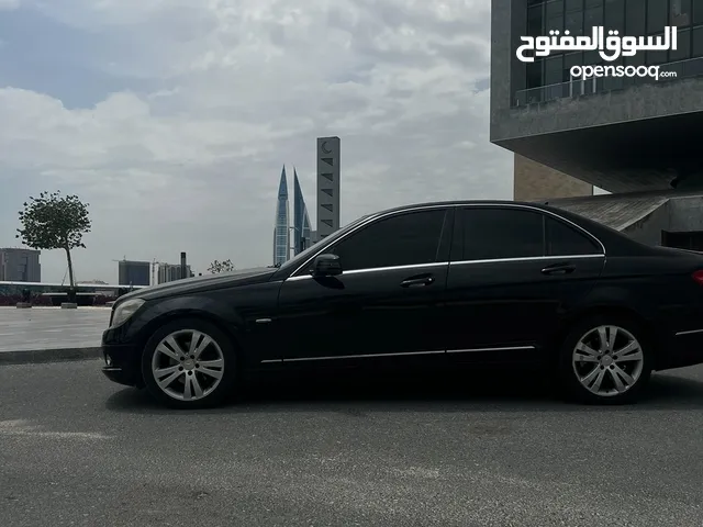 Mercedes Benz C-Class 2010 in Northern Governorate