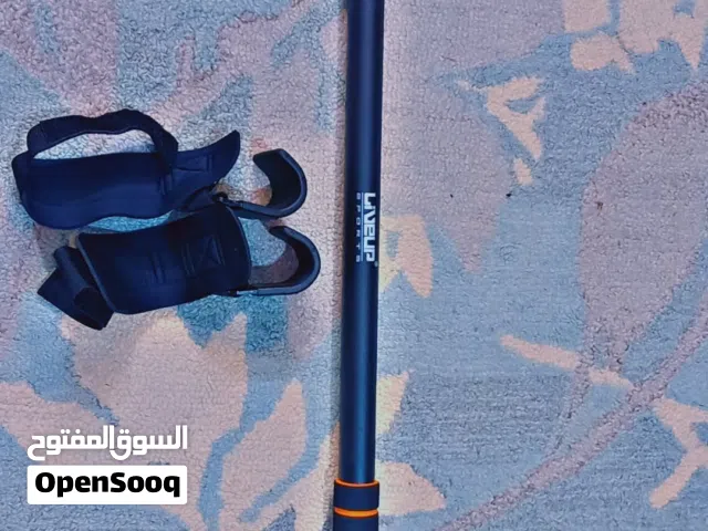 1. بار تمارين حائط احترافي  تدريب قوية وآمنة داخل المنزل ( عقلة)    2. مقابض اثنين سيلكون لليد