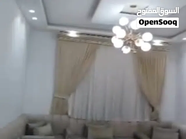 300 m2 5 Bedrooms Townhouse for Sale in Tripoli Souq Al-Juma'a