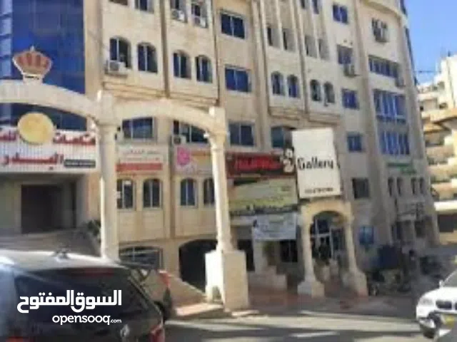 طابق كامل للبيع. مصمم لغرف فندقيه. (اوتيل)