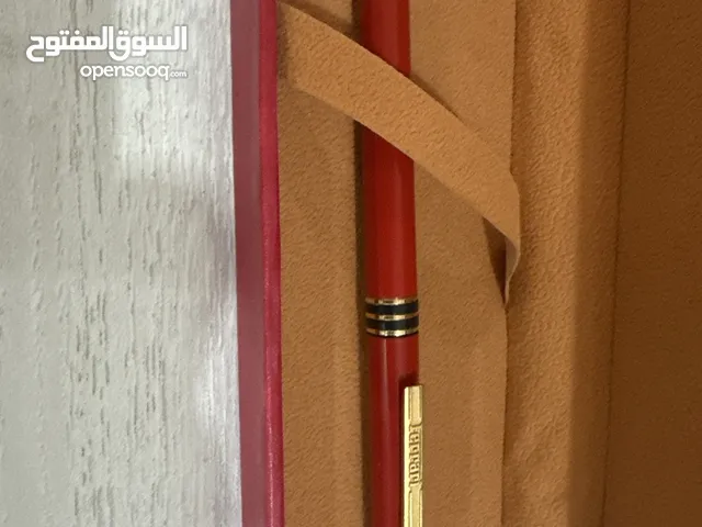 قلم فراري الاحمر