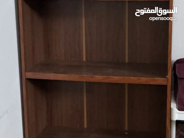 مكتبة كتب وكرسيين اطفال