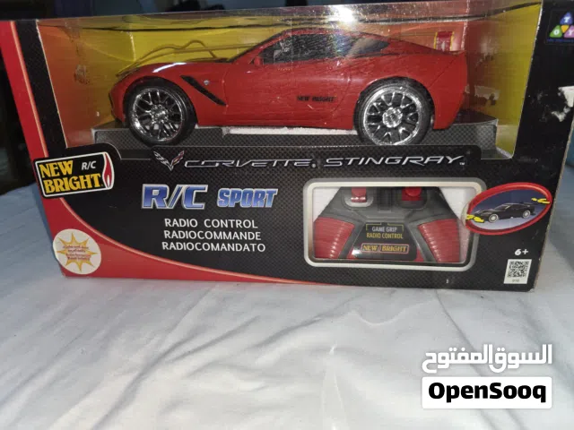 سيارة كورفيت حمراء بالتحكم عن بعد (ريموت كنترول) Remote controlled red corvette car