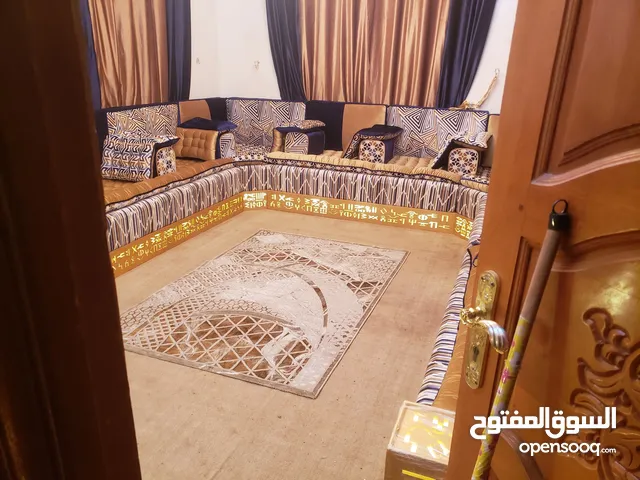 فله مفروووشه للئيجاربيت بووووس