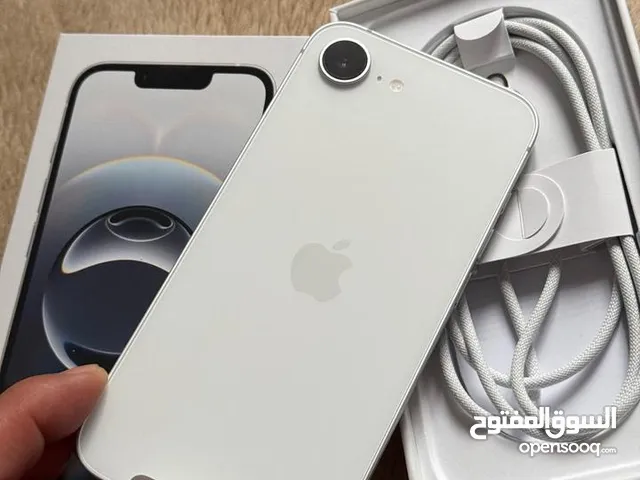 iPhone 16e ايفون
