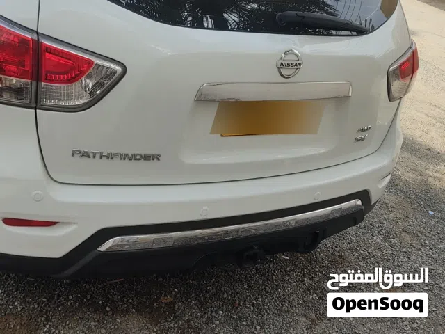Used Nissan Pathfinder in Muscat