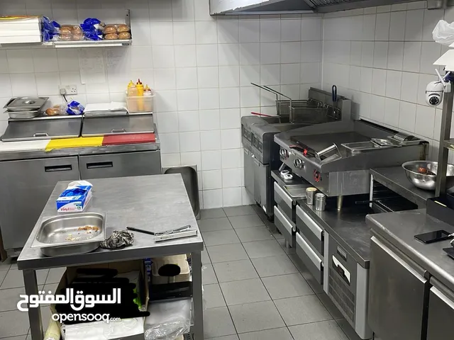 للبيع مطعم فرعين الجابريه والفنطاس