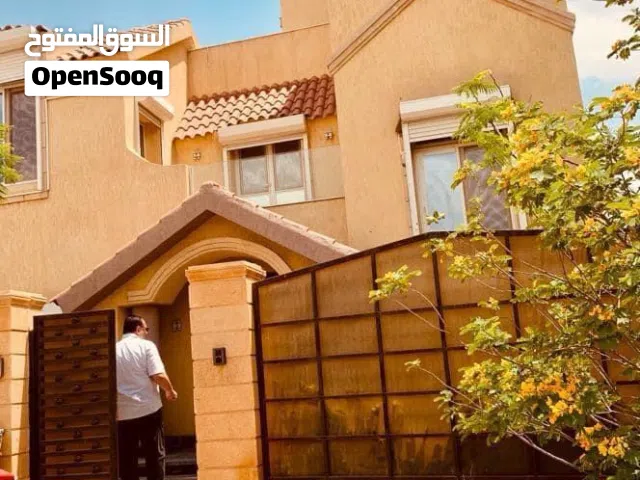 فيلا للبيع ￼