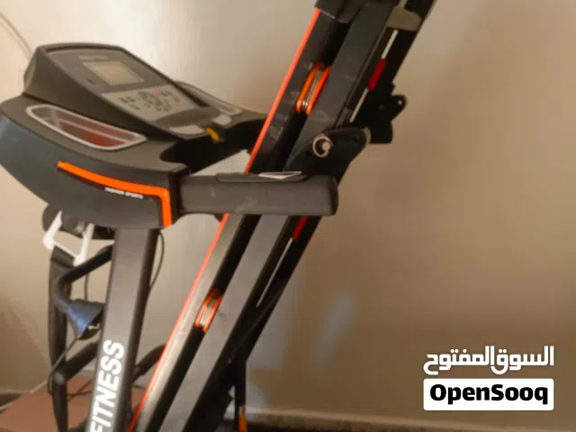 جهاز جري مستعمل اشي بسيط جد بحالة الوكاله