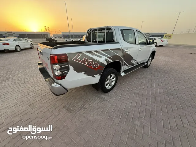 ميتسوبيشي L200 4/4