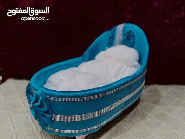 تخت بيبي كامل مع ناموسية بأجدد وأقوى واحلى الألوان واقل الاسعار..