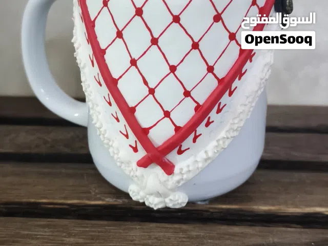 مجات وفناجين بعجينة السيراميك شغل يدوي