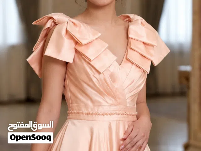 فساتين للبيع مستعملات مرة نظيف جدا