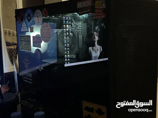 Pc معى شاشتين للبيع