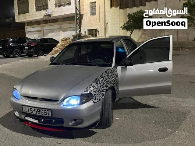 1997, هيونداي, اكسنت, Standard