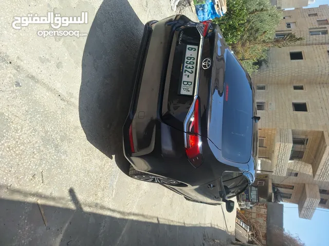 تويوتا كورولا للبيع او بدل