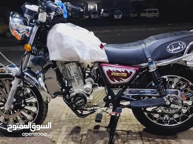 دراجه ناريه نوع الامير مكينه 200 ccموديل 2024بسعر 300الف ريال يمني عمله قديم
