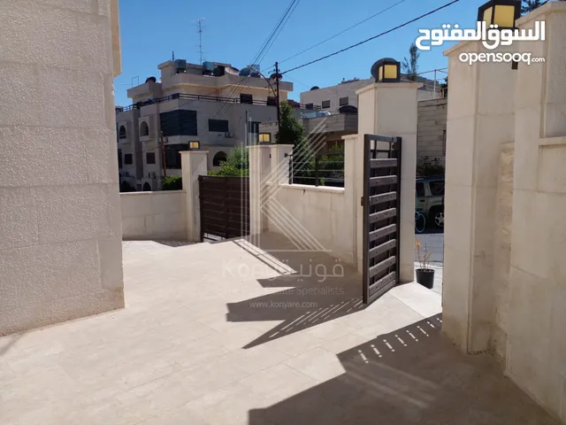 207 m2 4 Bedrooms Apartments for Sale in Amman Um Uthaiena