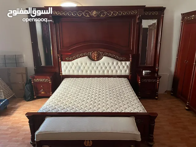 Bedroom Set  (غرفة نوم نظيف خشب)