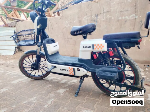 دراجة شحن ملف 1200 بطاريات عدد5 باقي التفاصيل بالوصف مكان الكوفة