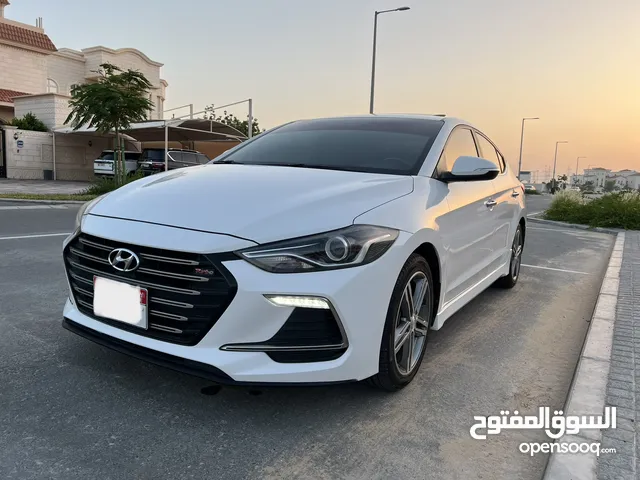 Hyundai Elantra 2017 in Abu Dhabi