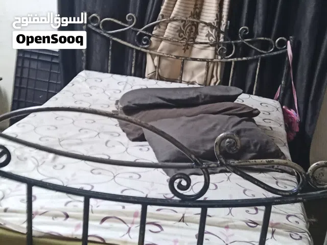تخت حديد مع فرشه مفرد ونصف