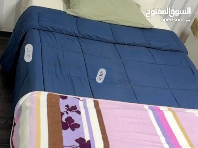 تخت مفرد و نص بوكس مع فرشة زنبرك للبيع